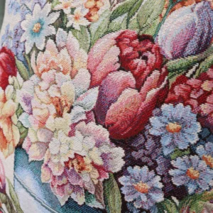 Dvipusė gobeleno pagalvėlė – Pavasario puokštė