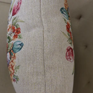 Dvipusė gobeleno pagalvėlė – Pavasario puokštė