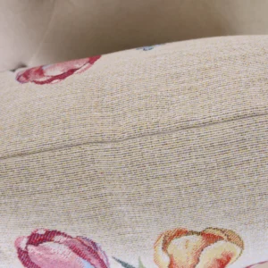 Dvipusė gobeleno pagalvėlė – Tulpių harmonija