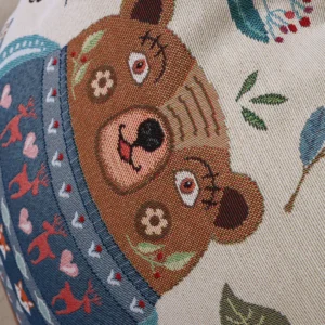 Dvipusė gobeleno pagalvėlė – Miško draugai – Meškutis