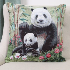 Dvipusė gobeleno pagalvėlė – Panda su jaunikliu