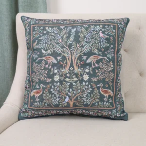 Dvipusė gobeleno pagalvėlė – William Morris Rojus žemėje (žalia)