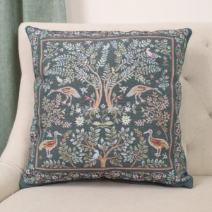 Dvipusė gobeleno pagalvėlė – William Morris Rojus žemėje (žalia)