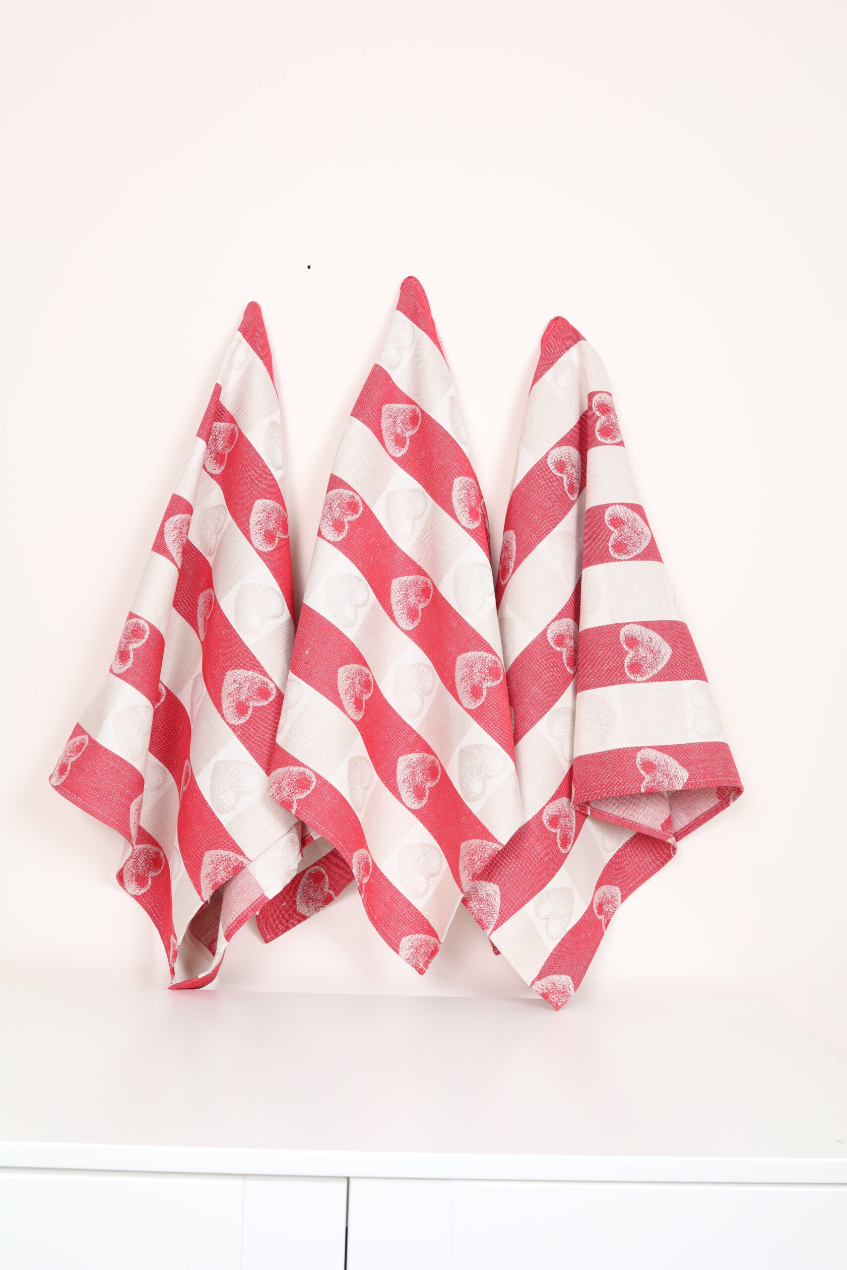 Virtuvinių rankšluosčių komplektas su dėžute - Širdelės