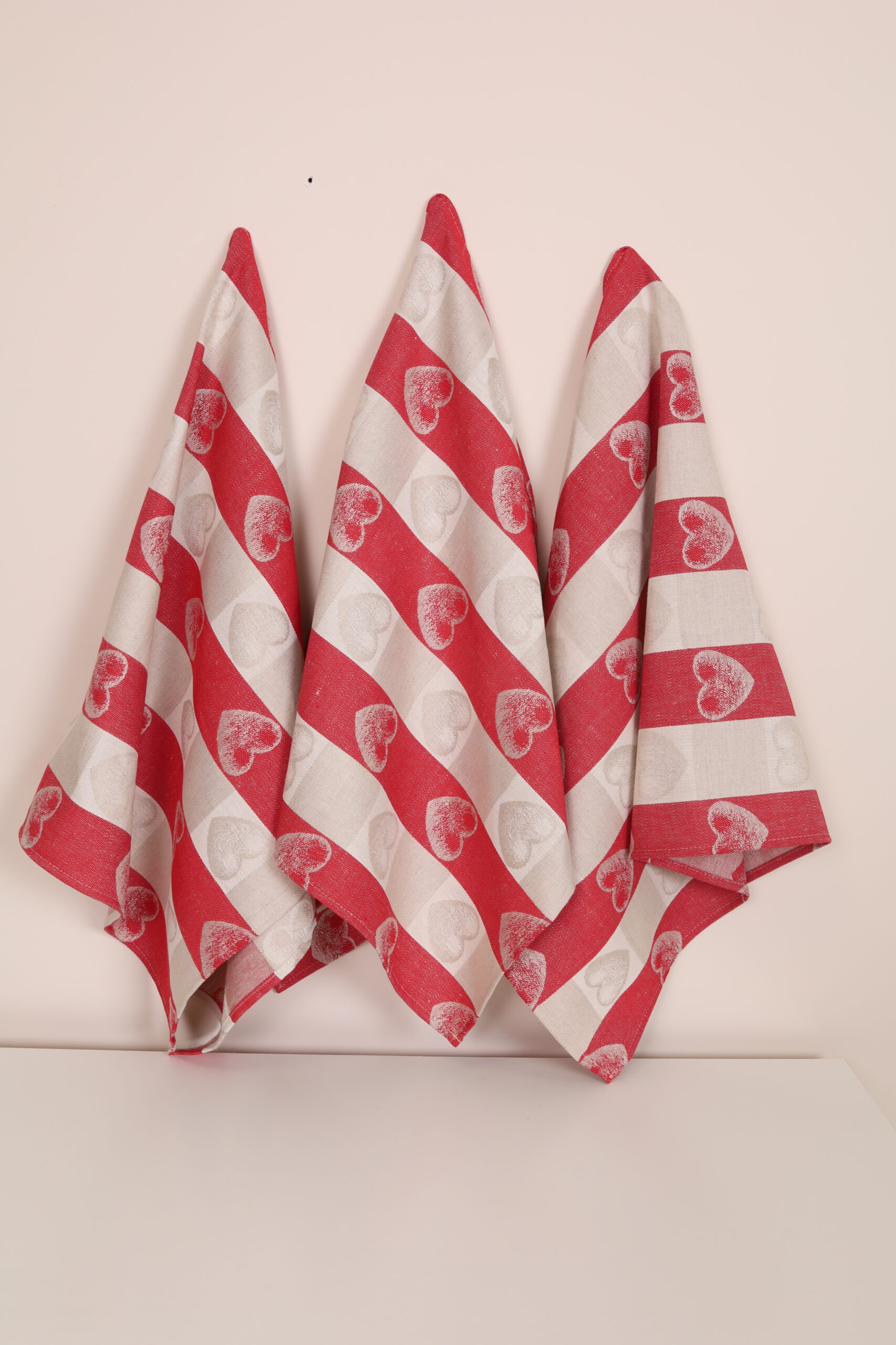 Virtuvinių rankšluosčių komplektas su dėžute - Širdelės