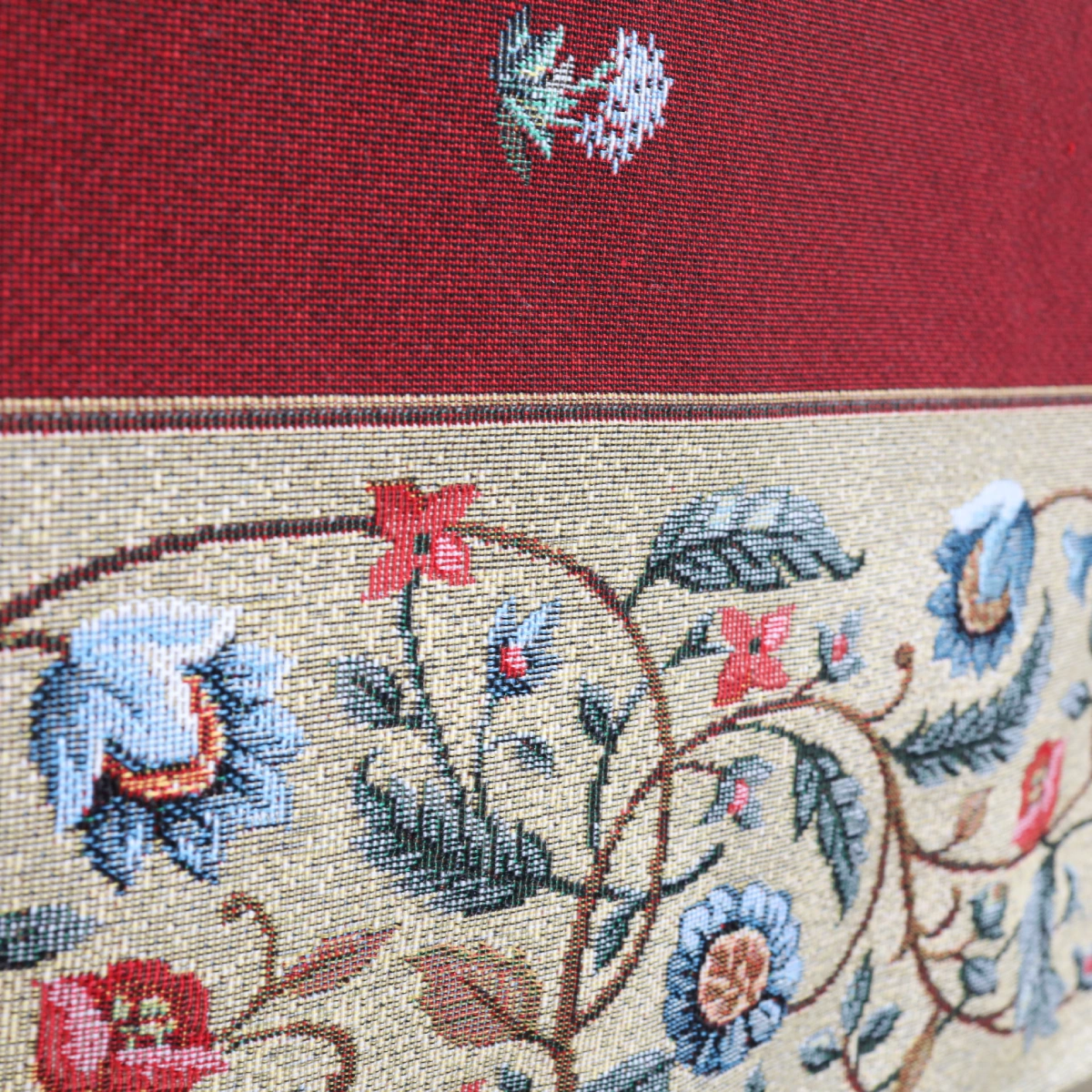 Staltiesė - Baroko gėlės (bordo)