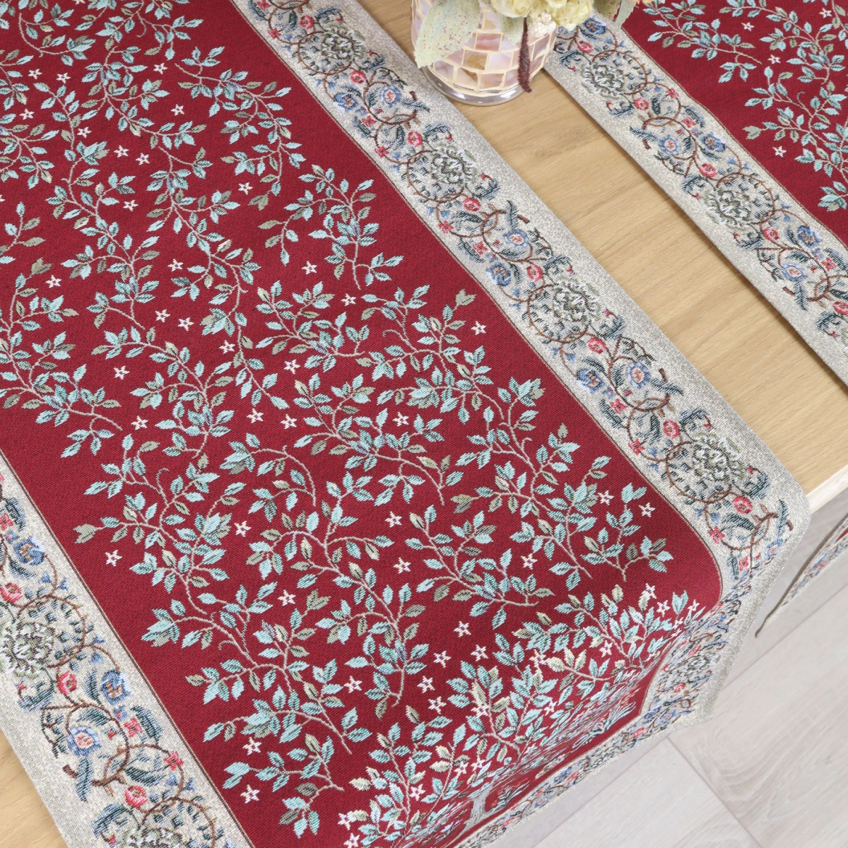 Stalo takelis - Baroko gėlės (bordo)