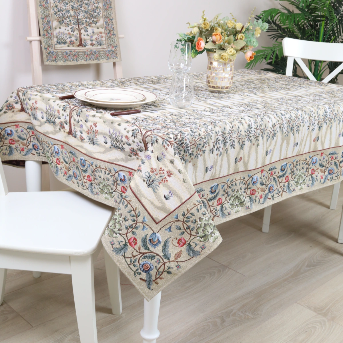 Staltiesė - Baroko gėlės (šviesi)