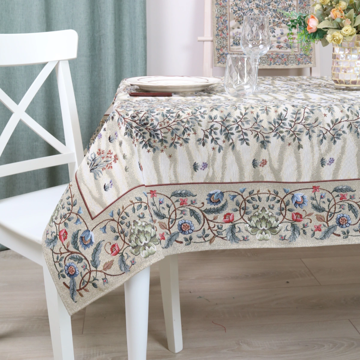 Staltiesė - Baroko gėlės (šviesi)