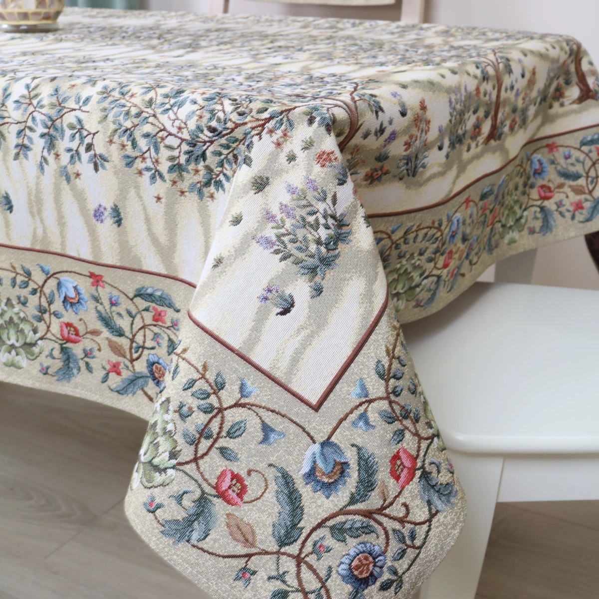 Staltiesė - Baroko gėlės (šviesi)