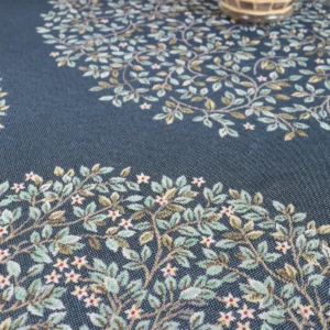 Apvali Staltiesė - Baroko gėlės