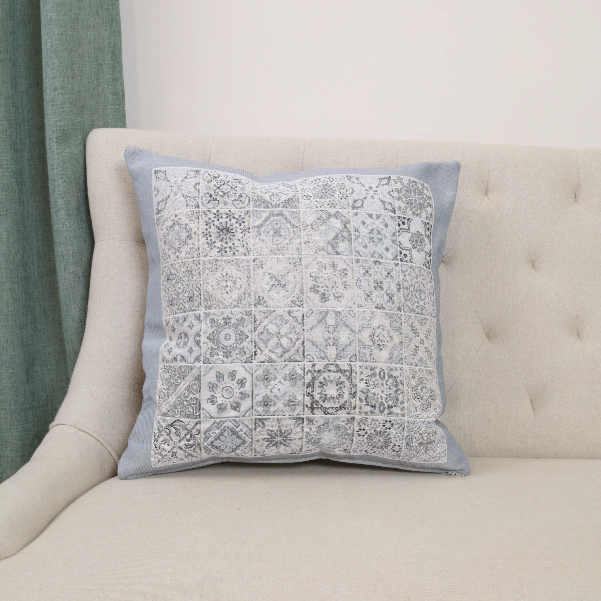 Dvipusė gobeleno pagalvėlė – Valencija