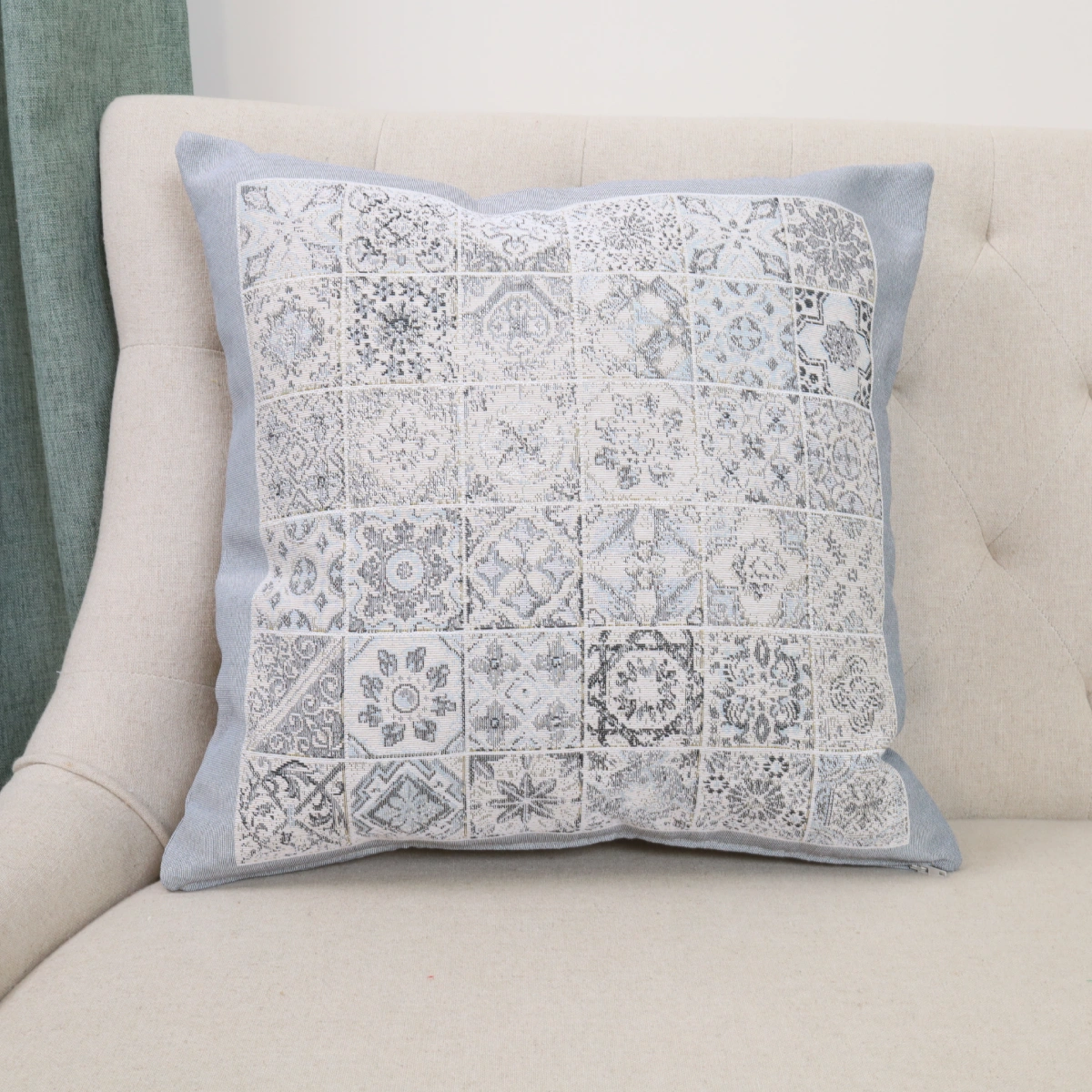 Dvipusė gobeleno pagalvėlė – Valencija