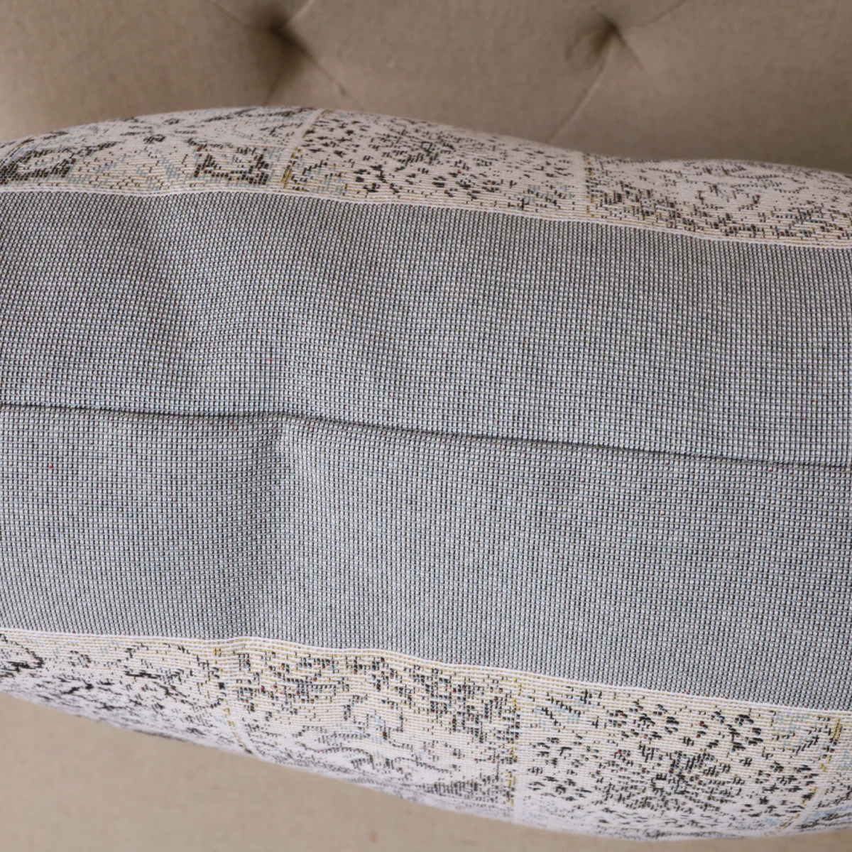 Dvipusė gobeleno pagalvėlė – Valencija