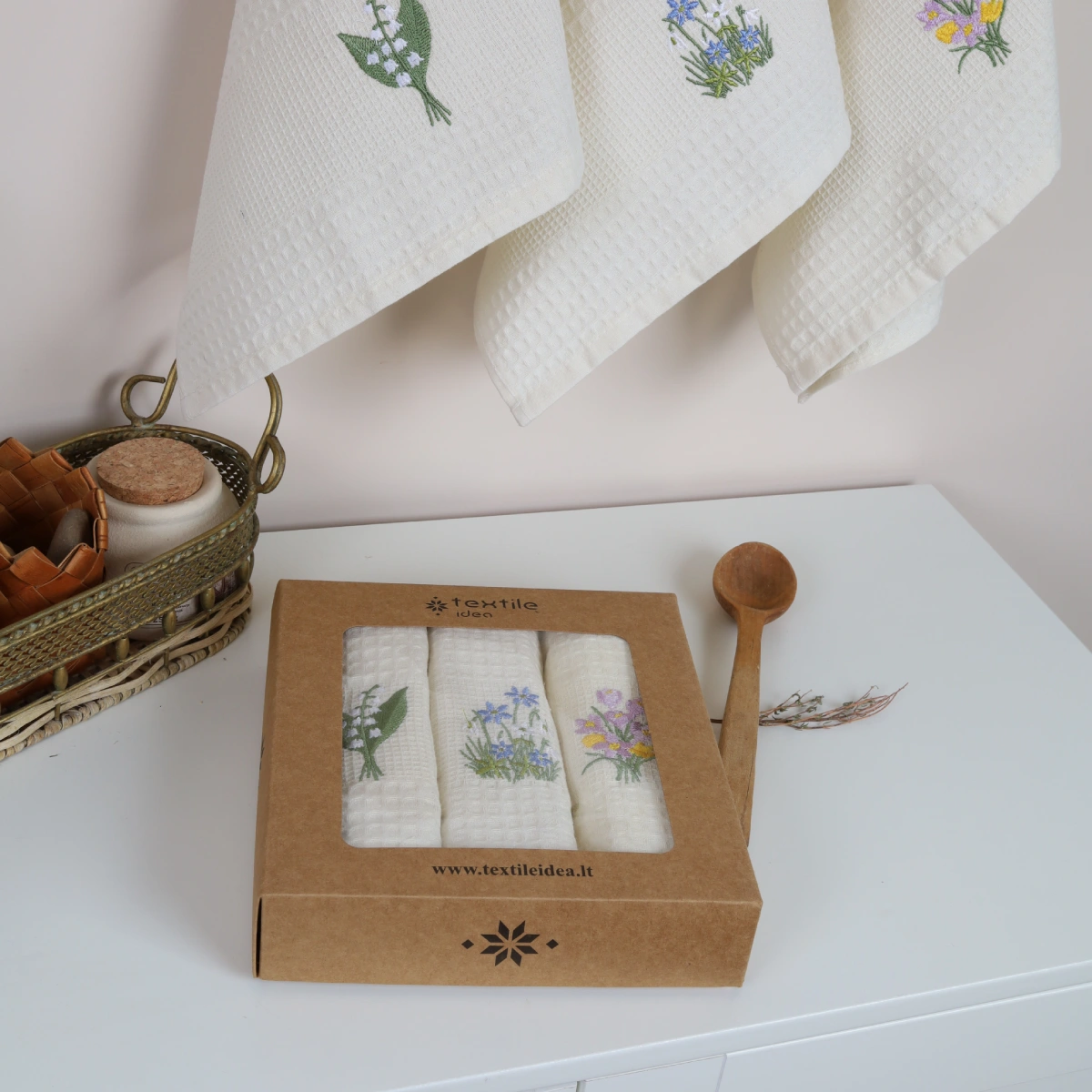 Virtuvinių rankšluosčių komplektas su dėžute - Pavasario gėlės